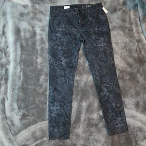 NWT Gap Legging jean